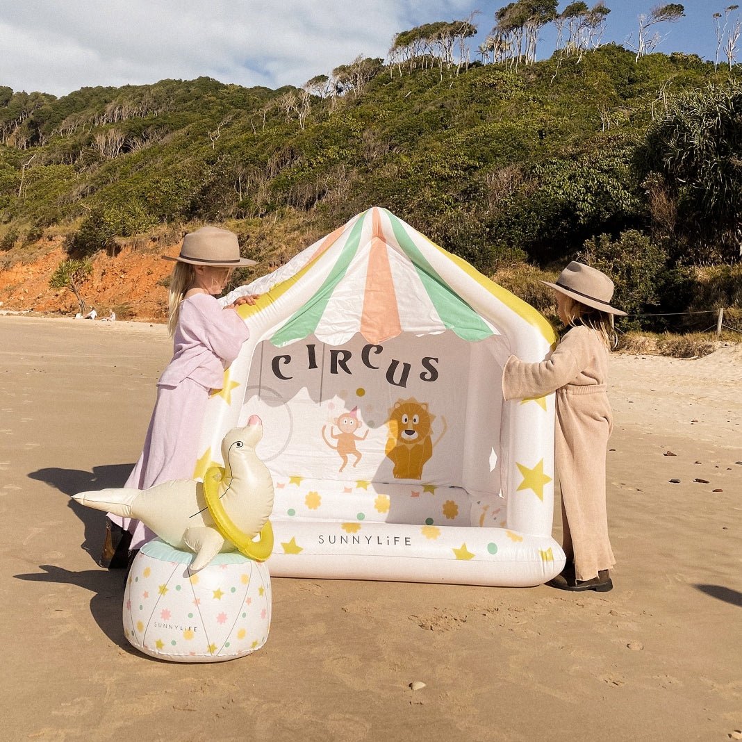 A DAY AT THE CIRCUS - SUNNYLiFE EU