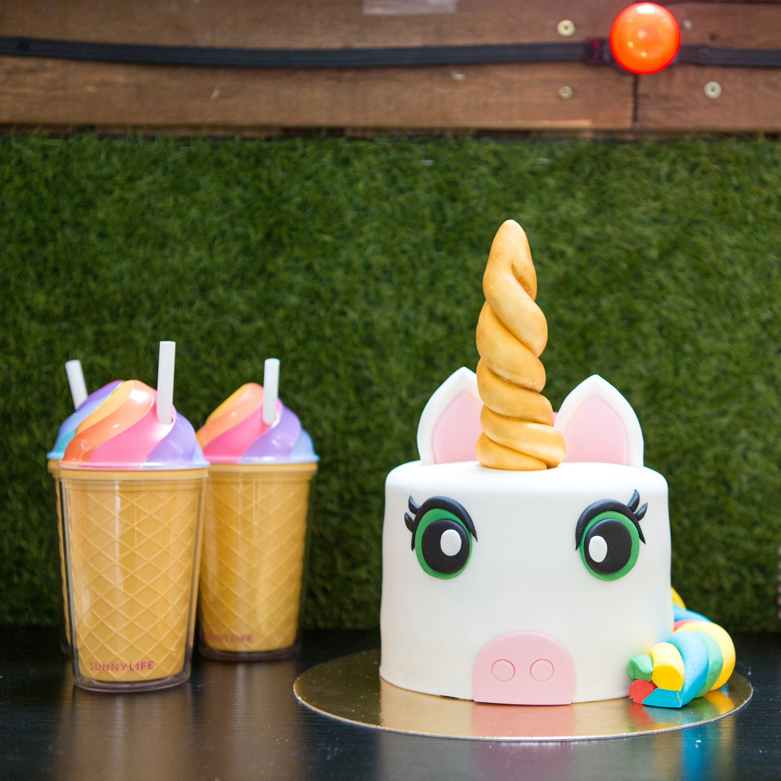 Party In Paris - Sunnykid's Happy 'Unbirthday' Party - SUNNYLiFE EU