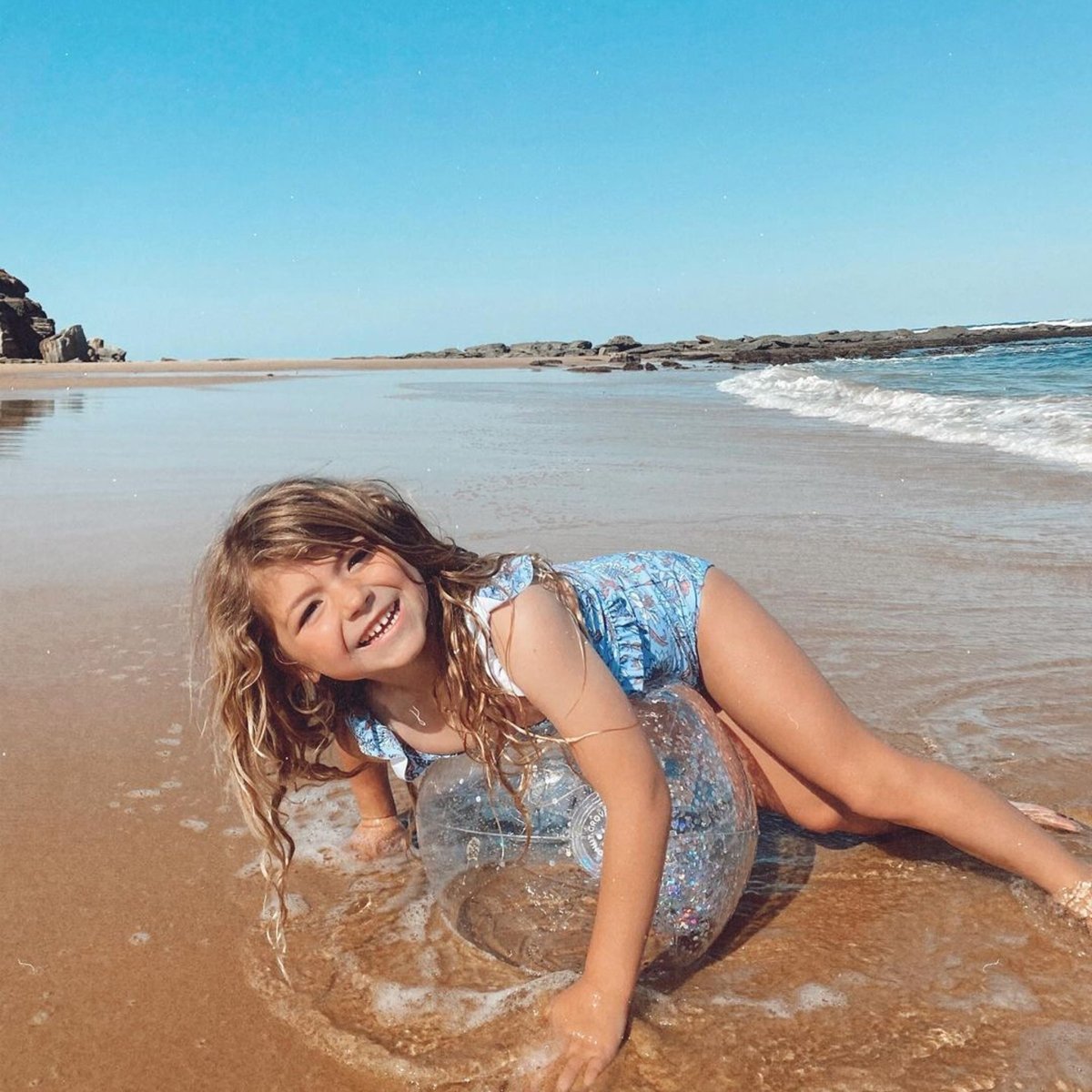 Inflatable Beach Ball - Glitter - SUNNYLiFE EU