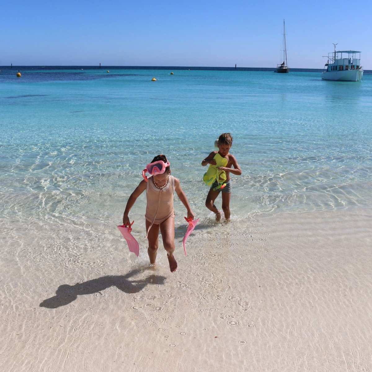 Kids Dive Set Medium - Strawberry - SUNNYLiFE EU