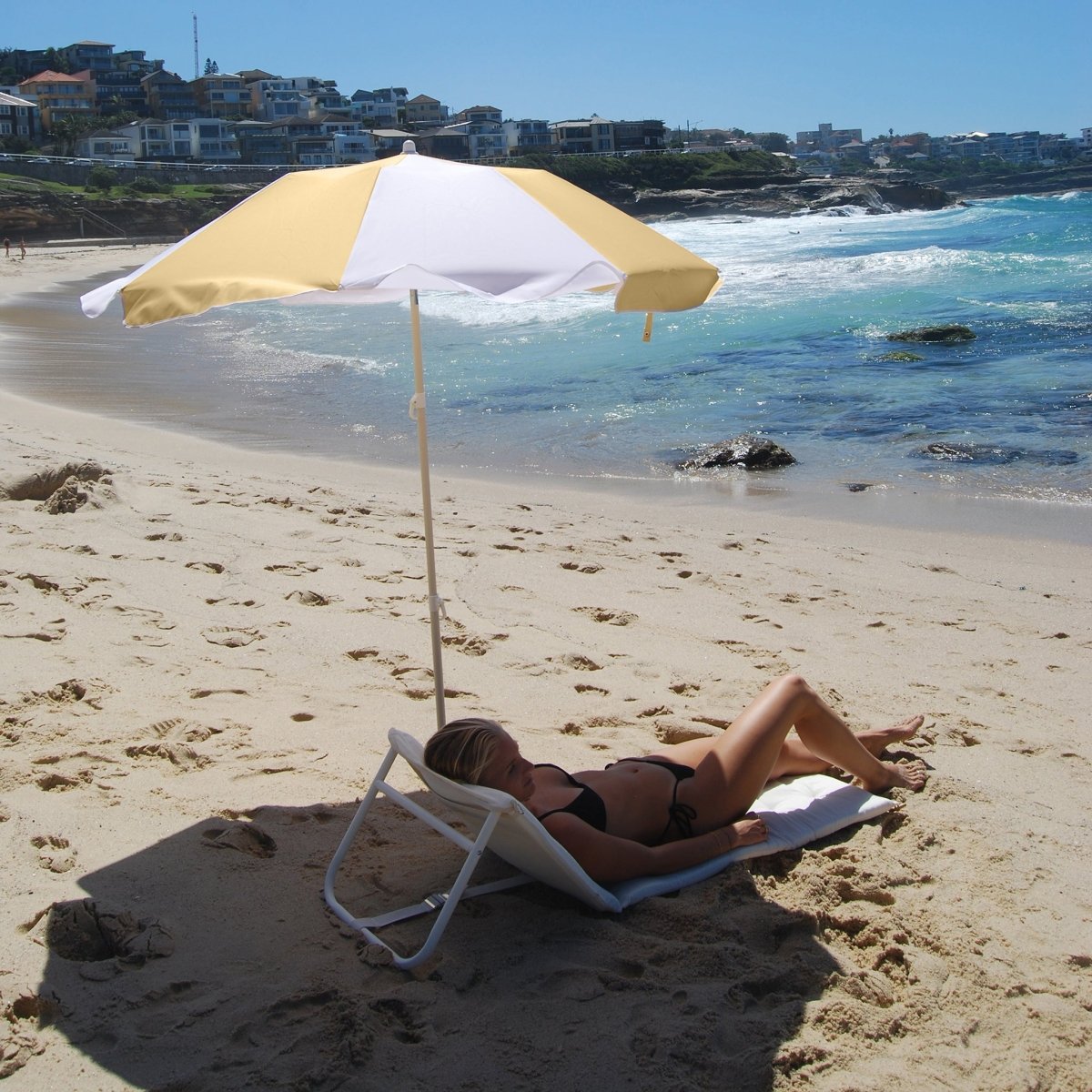 Compact Beach Umbrella - Butternut - SUNNYLiFE EU