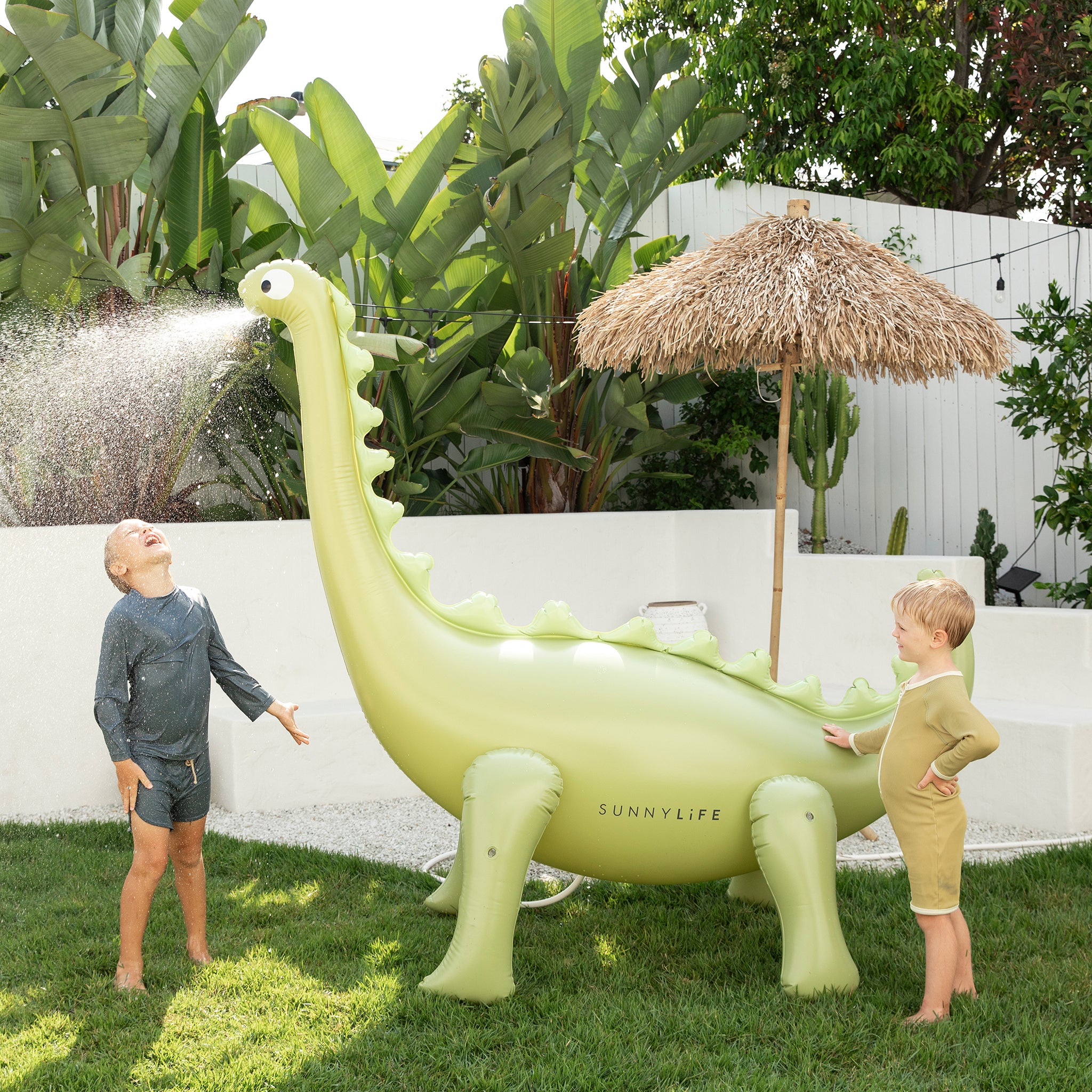 Aufblasbarer Riesen-Dino-Sprinkler – Into the Wild Khaki