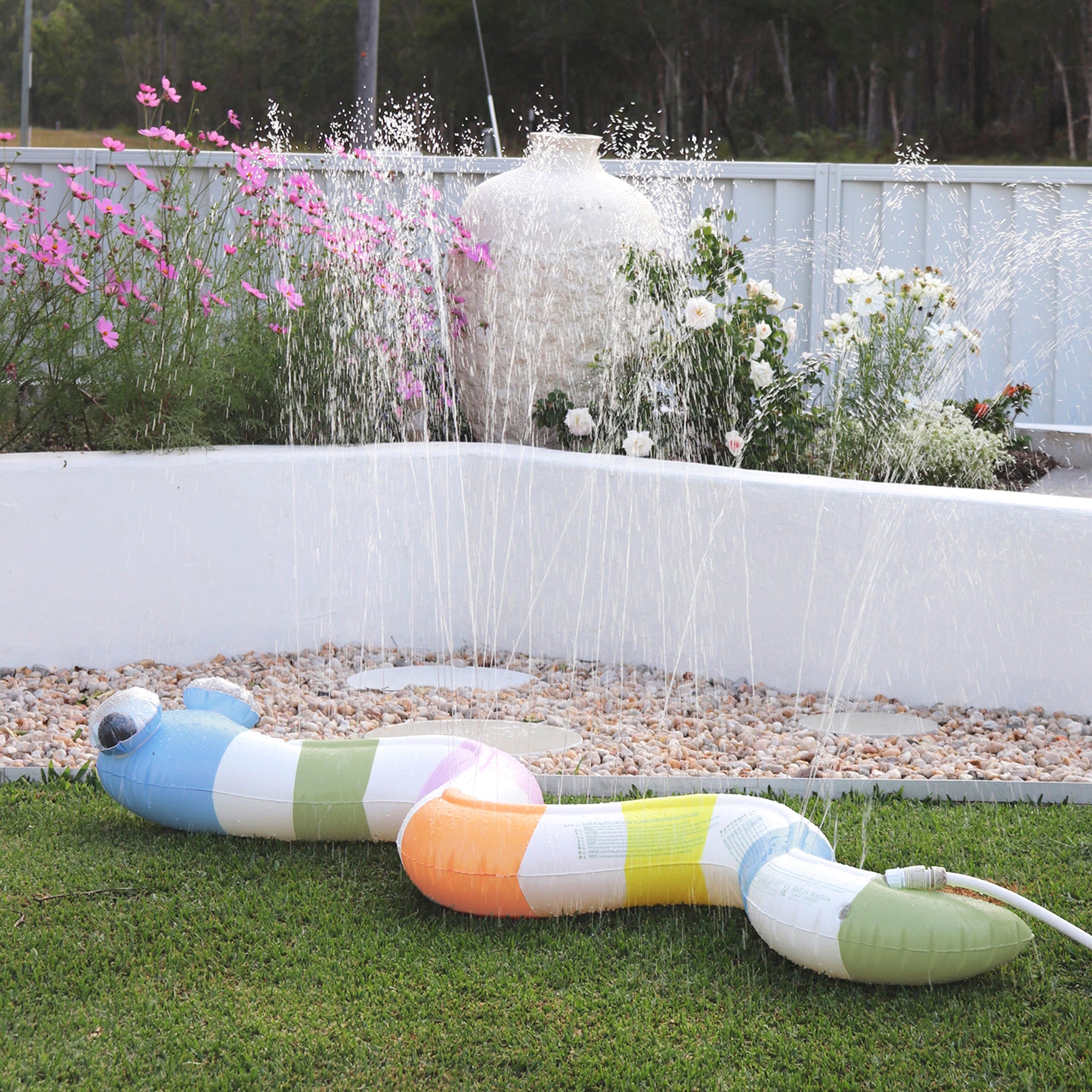 Inflatable Sprinkler - Into the Wild