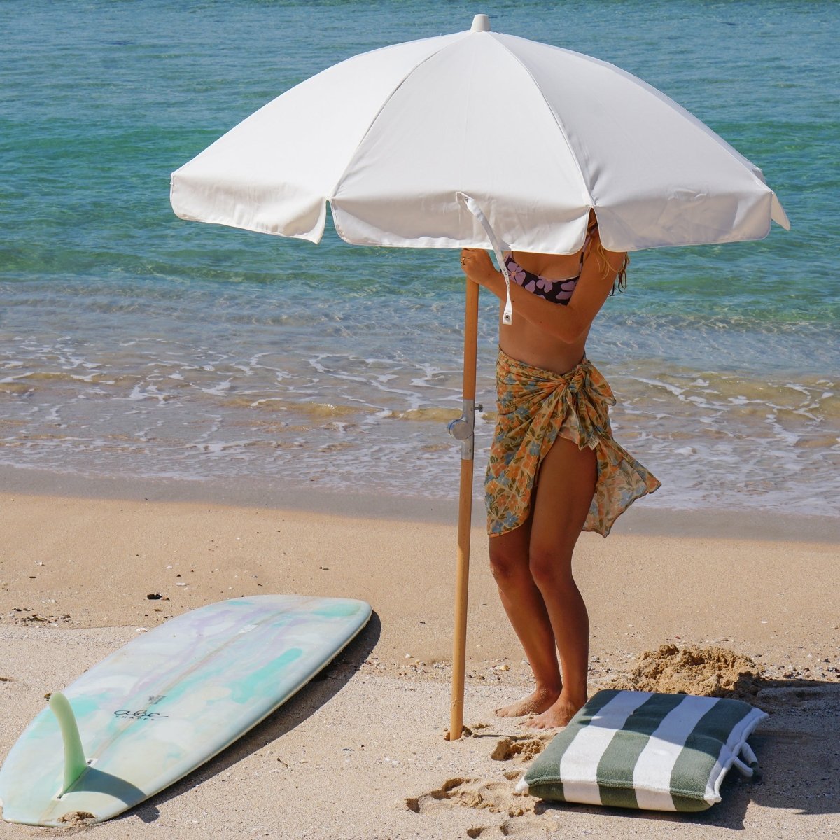 Luxe Beach Umbrella - Cream - SUNNYLiFE EU