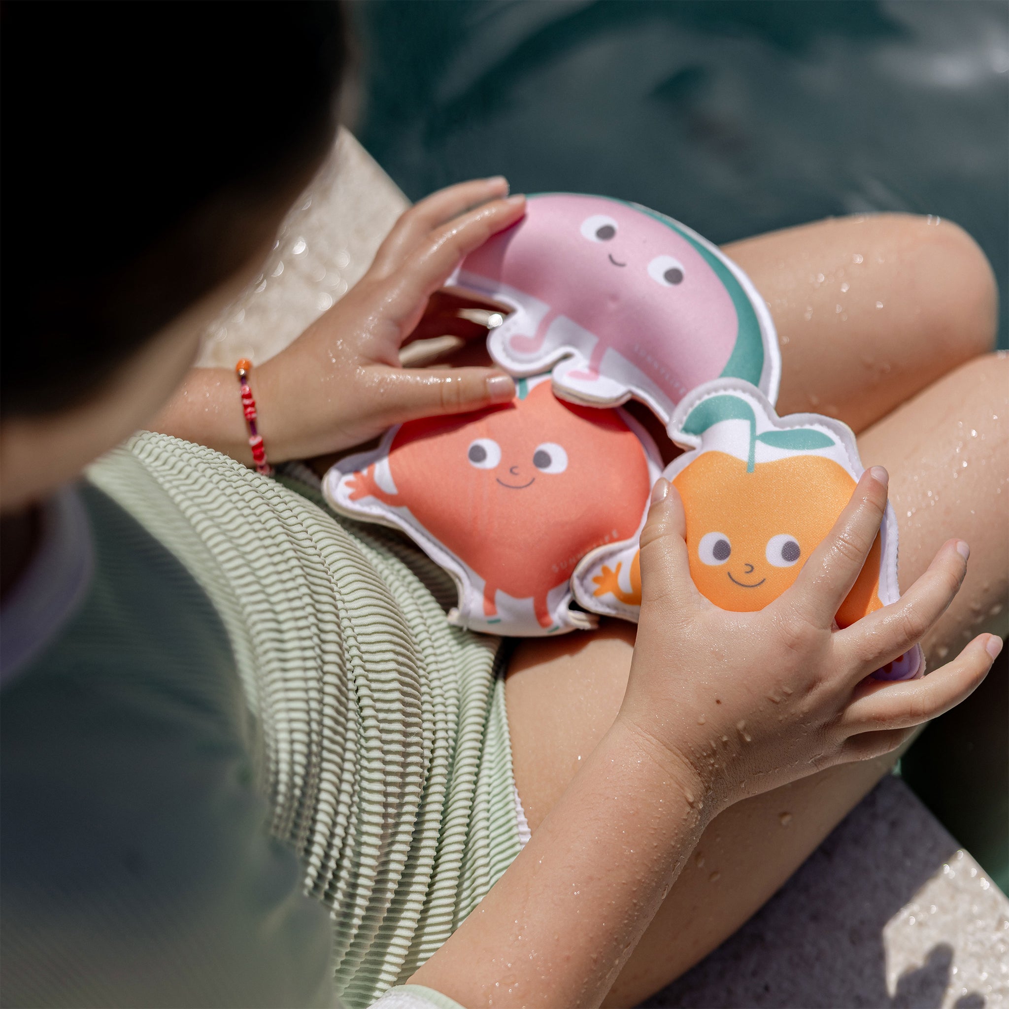 Dive Buddies - Poppy the Peach Set of 6