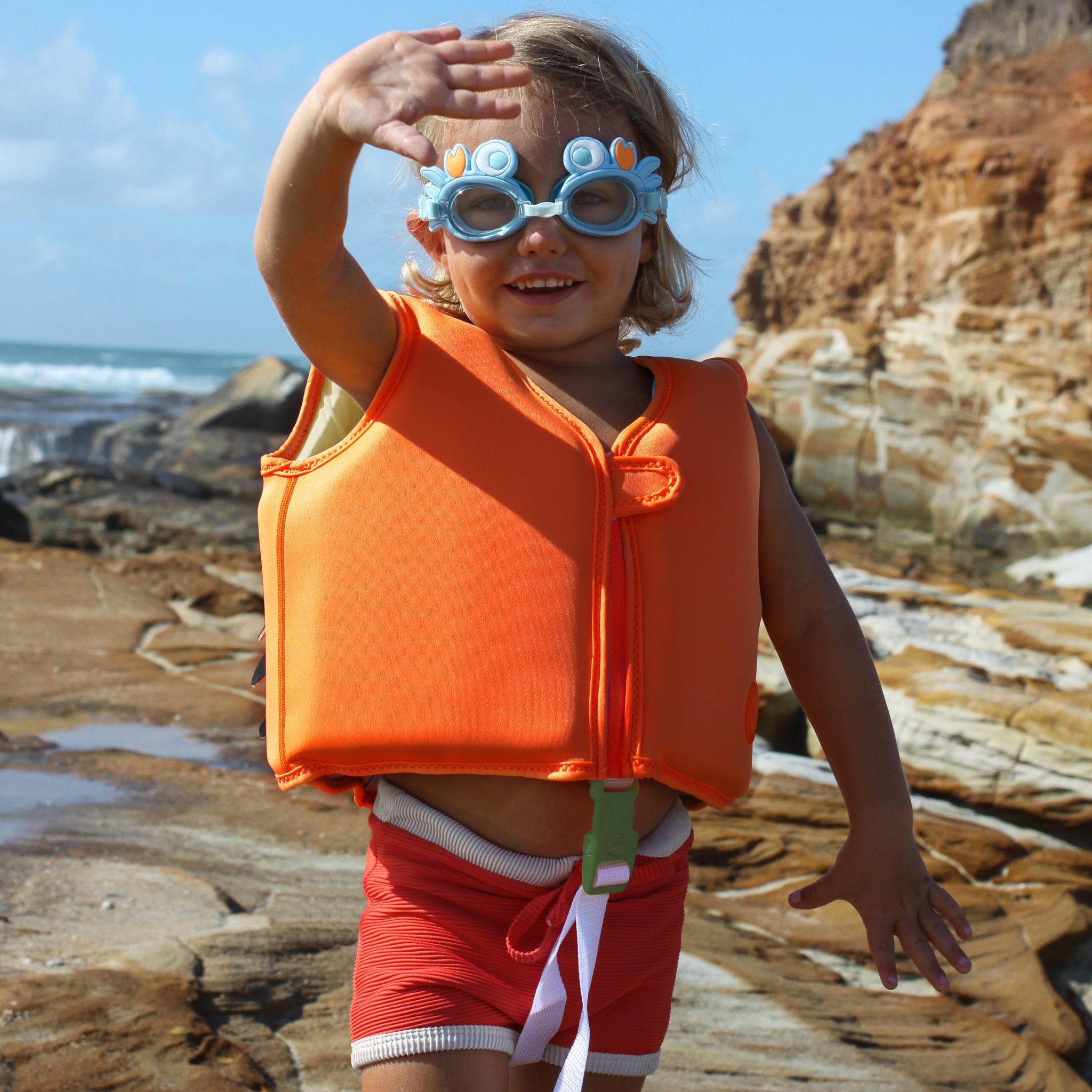 Kid's Swim Vest 2-3 EU  Sonny the Sea Creature Neon Orange - SUNNYLiFE –  SUNNYLiFE EU