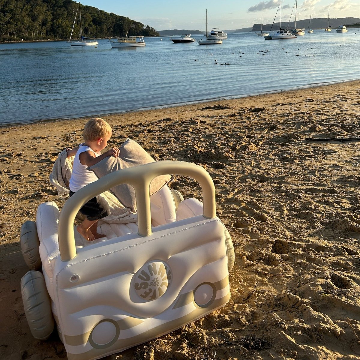 Kids Air Mattress - Summer Van - SUNNYLiFE EU