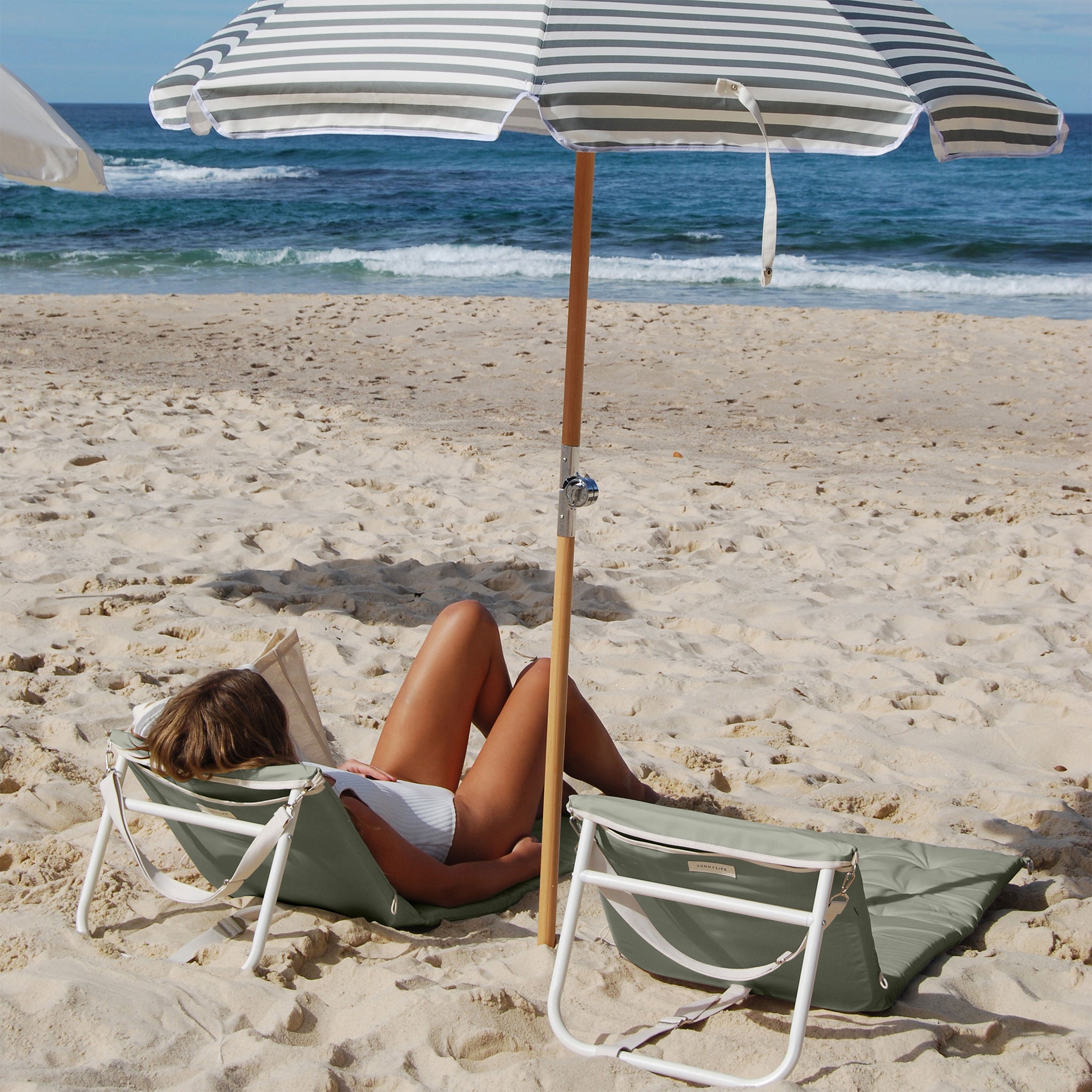 Reclining Beach Chair - Seagrass