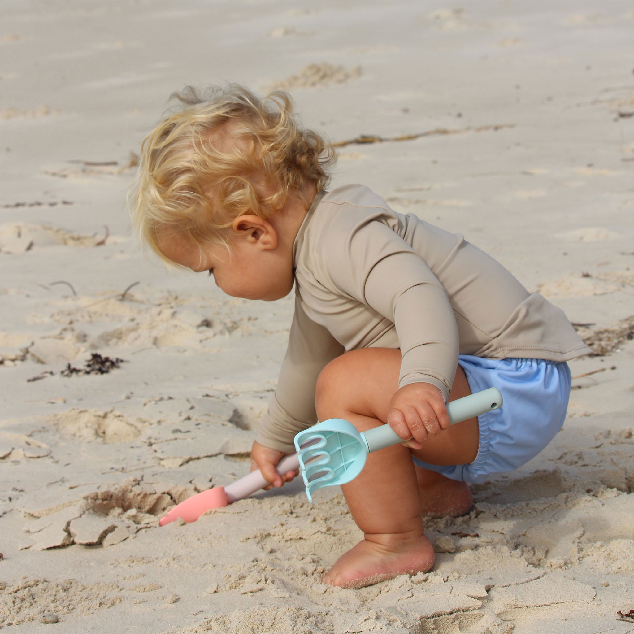 Sand Spade & Rake - Apple Sorbet