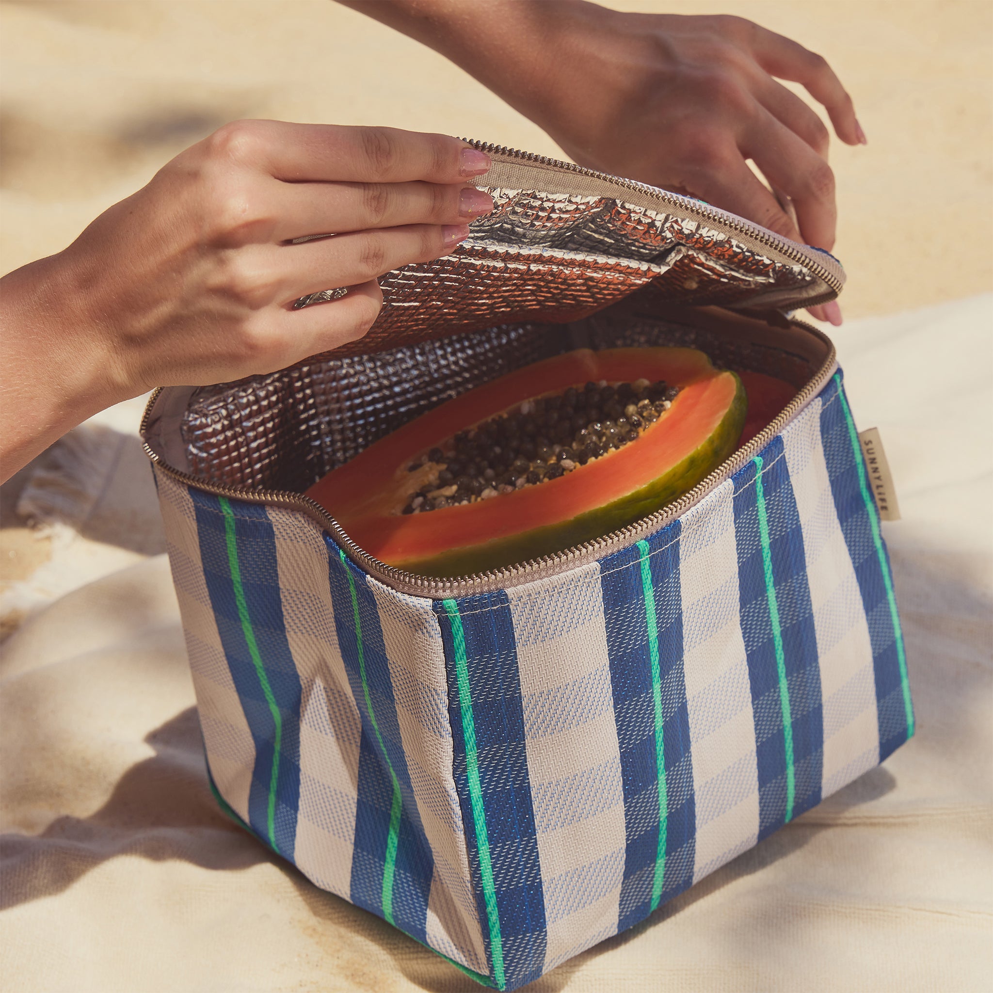 Recycled Nylon Cooler Lunch Bag - La Mer Blue Neon