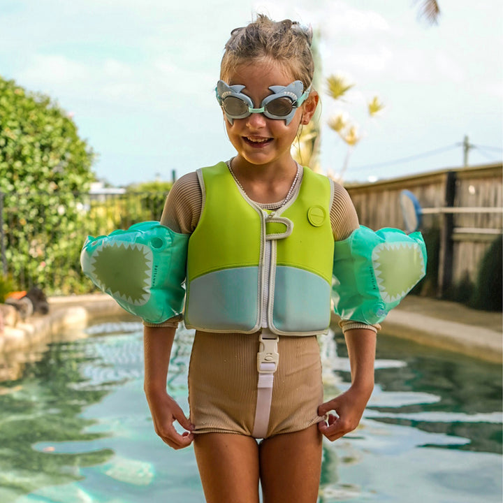 Mini-Schwimmbrille | Salty the Shark Aqua