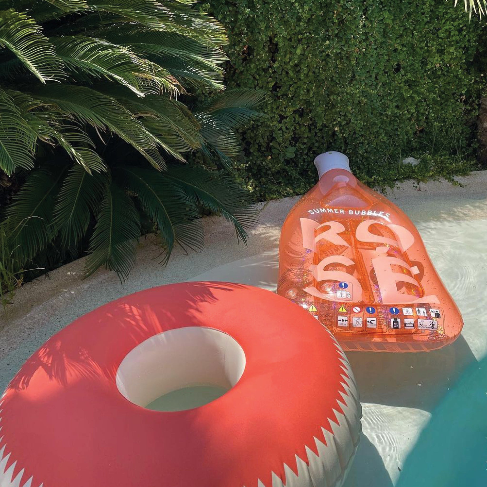 Luxe Lie-On Float | Rose Bottle