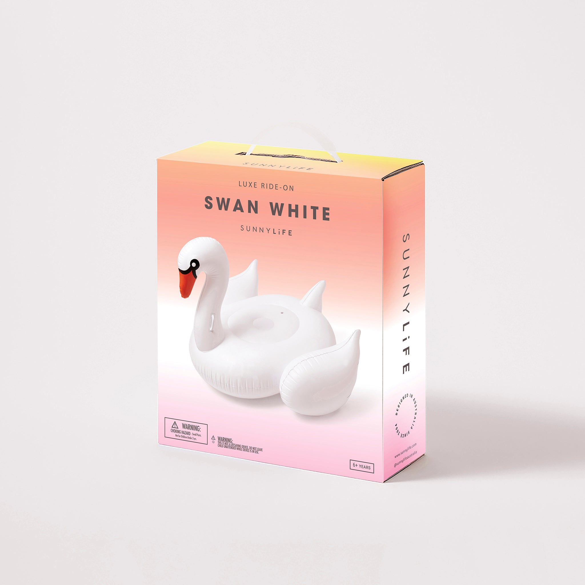 Luxe Ride-On Swan | White