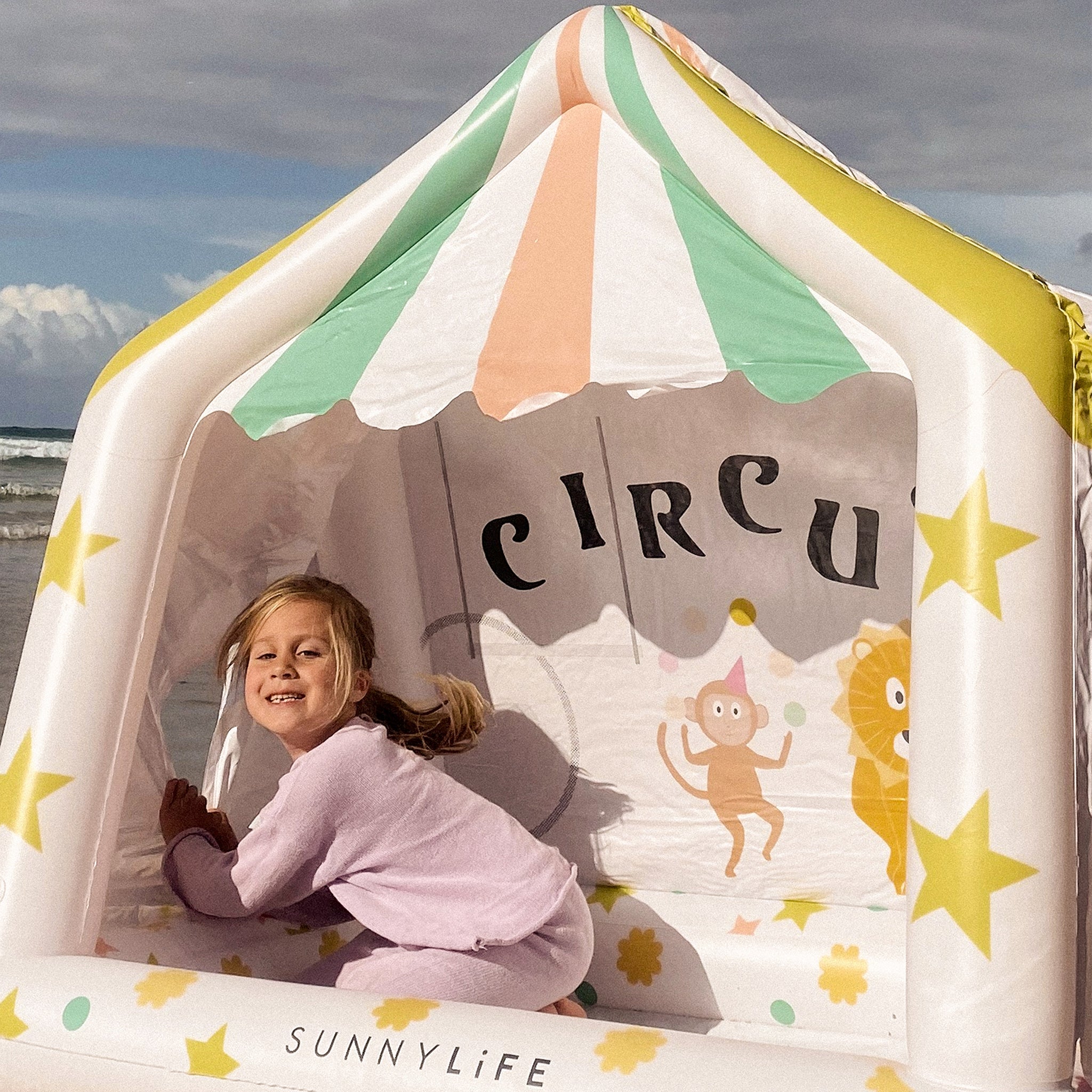 Cubby gonflable | Chapiteau de Cirque